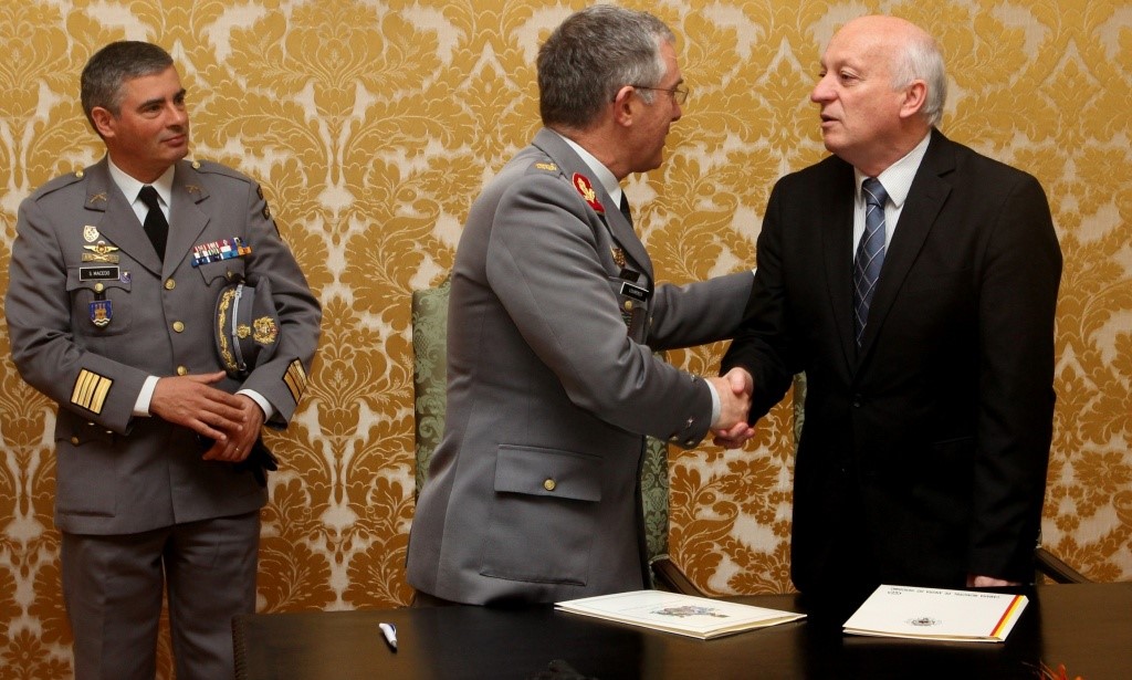 Zona Militar dos Açores e Câmara de Angra acertam parceria de colaboração