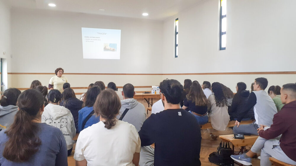 Jovens de Angra aprendem Primeiros Socorros para Pets