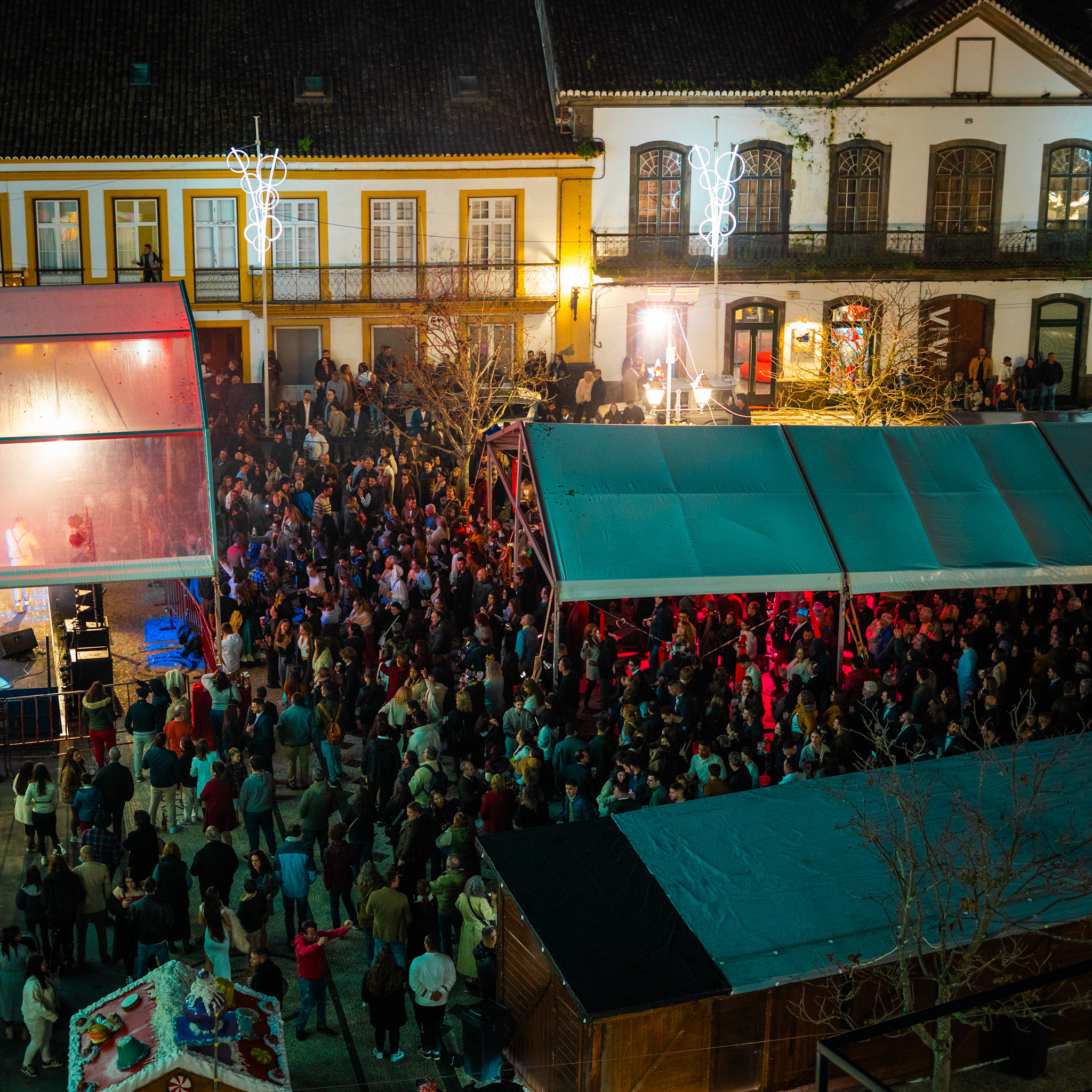 Passagem de ano voltou a encher a Praça Velha