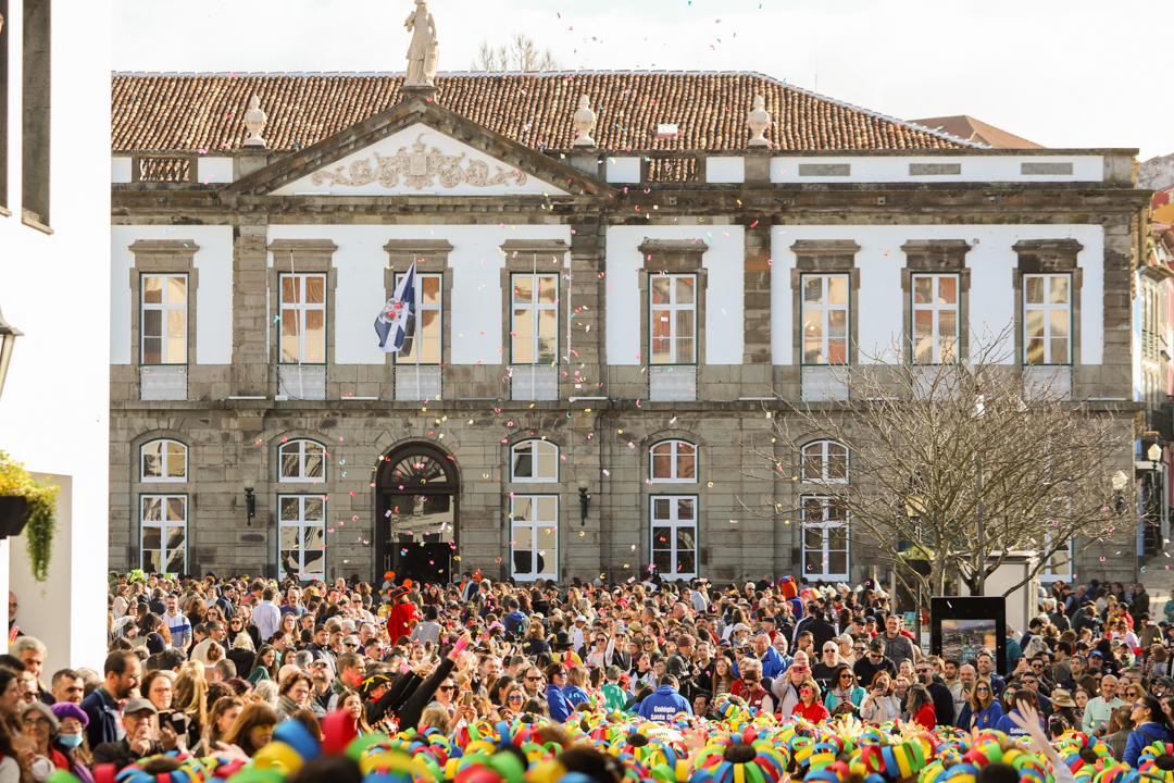 Carnaval arranca com desfile infantil em Angra do Heroísmo
